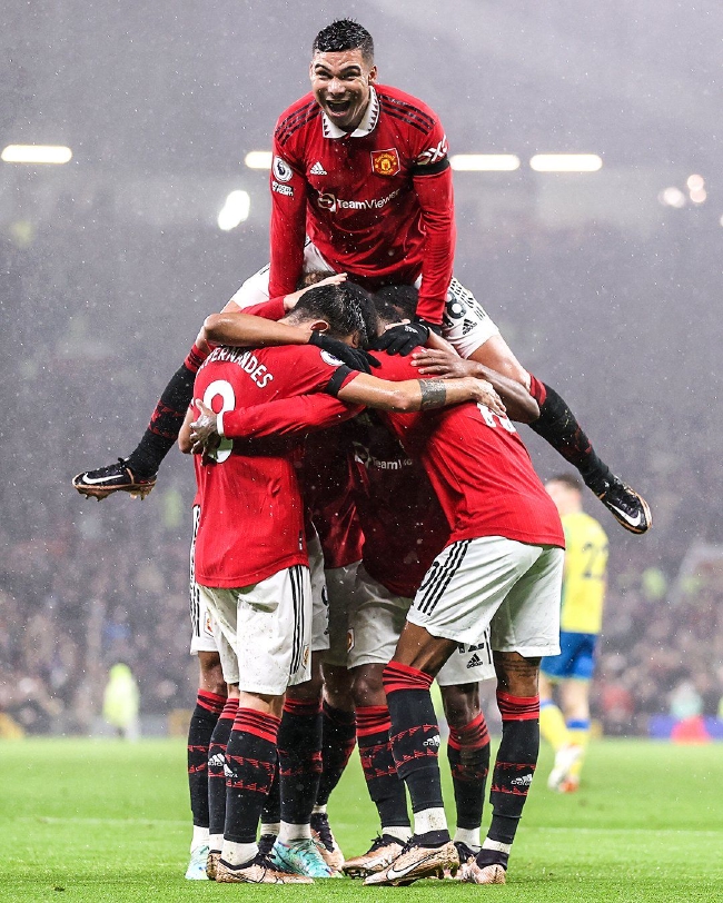 雕刻因违反 雕刻因违反