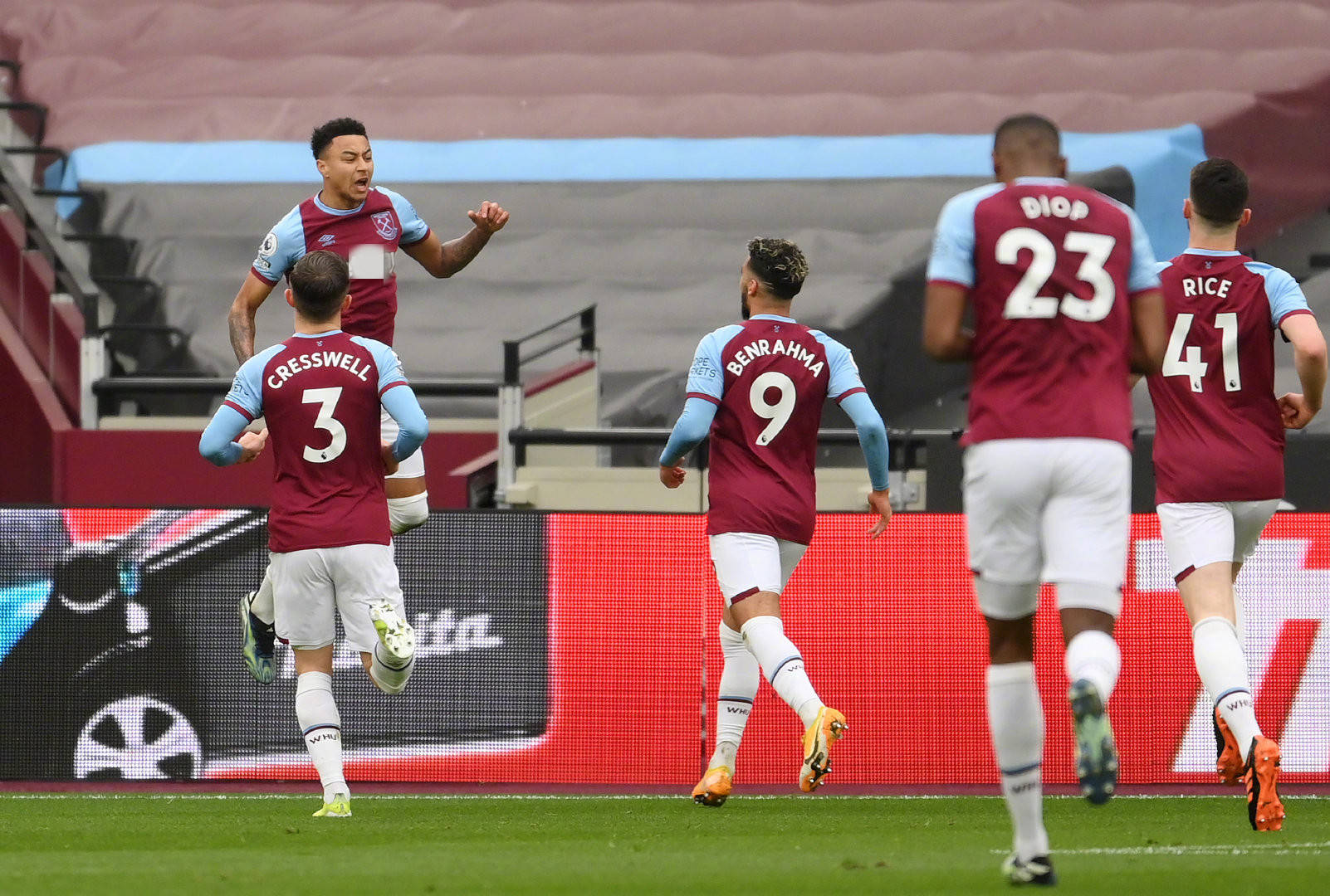 职业足球中 职业足球中